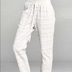 Grey & white plaid pants